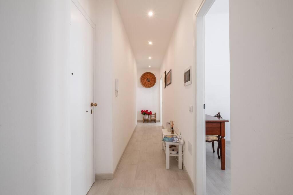 Casa Ofride -Centro-Poetto 10 Min-Wi-Fi-Netflix Apartment Cagliari Exterior photo
