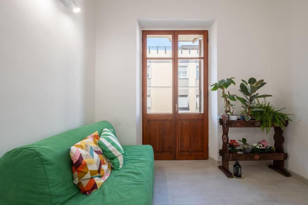 Casa Ofride -Centro-Poetto 10 Min-Wi-Fi-Netflix Apartment Cagliari Exterior photo