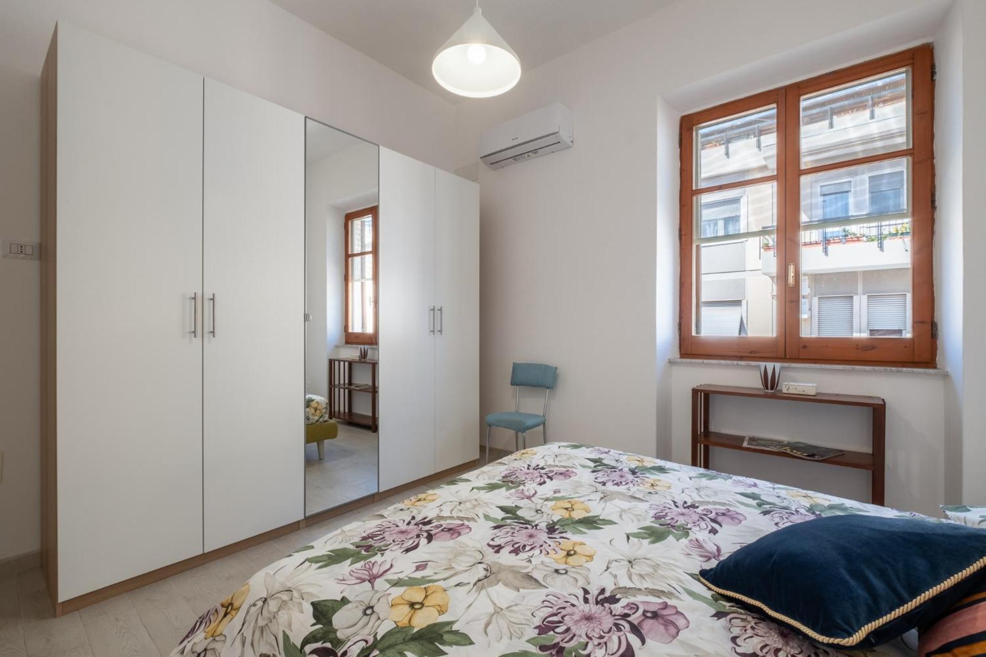 Casa Ofride -Centro-Poetto 10 Min-Wi-Fi-Netflix Apartment Cagliari Exterior photo